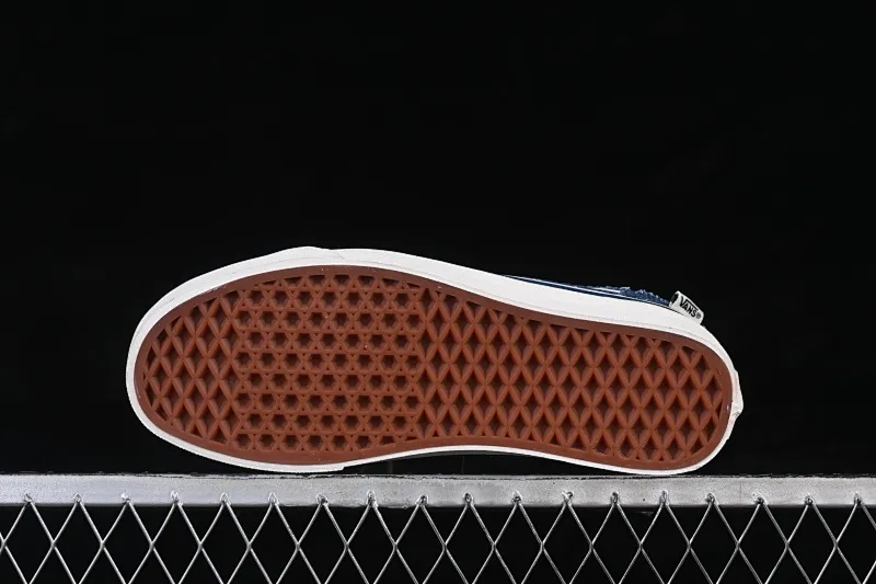 All categories Vans Vans series Vans Low Vans low top Vans Old Skool Frayed Vans low-top casual skateboard shoes VN000E9HGTL